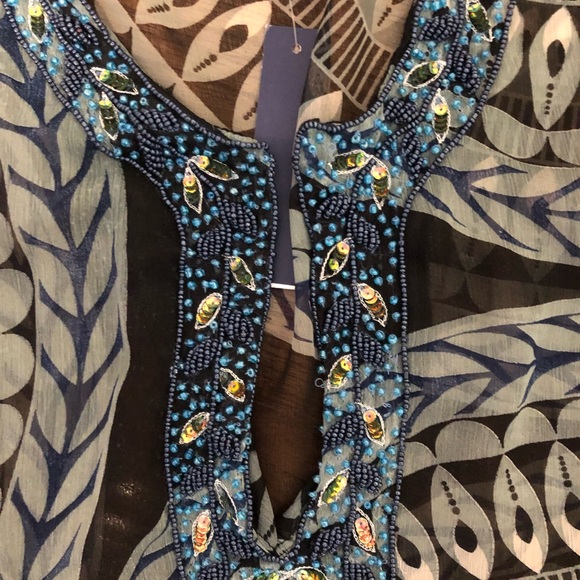 Ocean Drive Coverup w/ Pretty Beaded Neckline - Picture 3 of 8